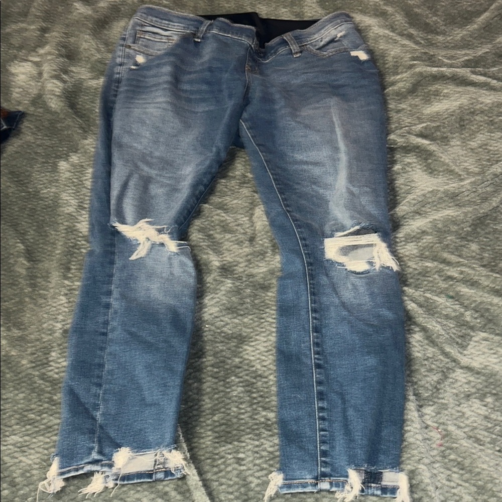 Abercrombie & Fitch Distressed Skinny Jeans - Blue